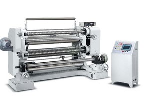 Автоматическая бобинорезательная машина вертикального построения
